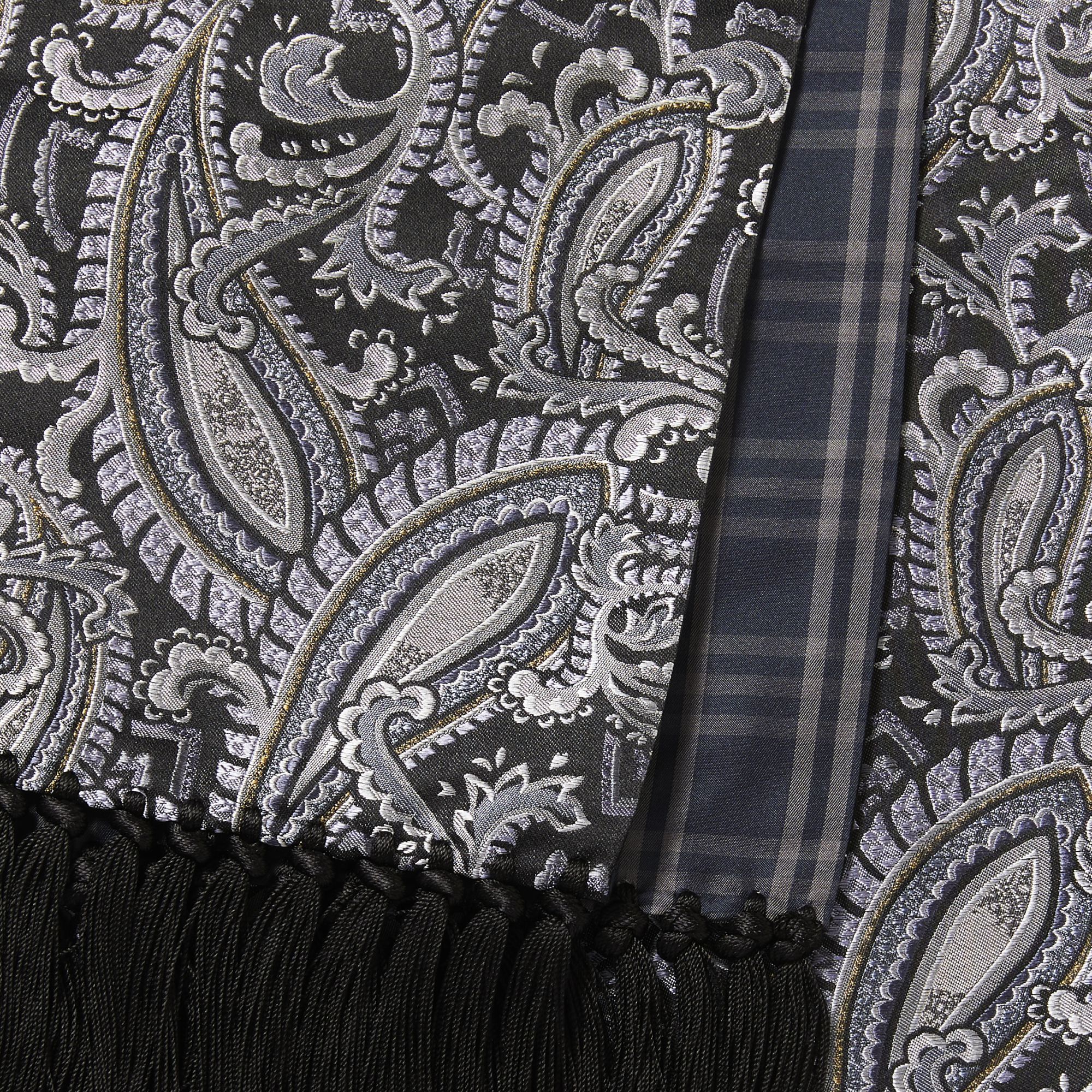 シルクマフラー