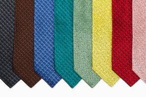 定番・無地系のネクタイ