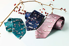 シマエナガのネクタイ