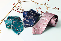 シマエナガのネクタイ